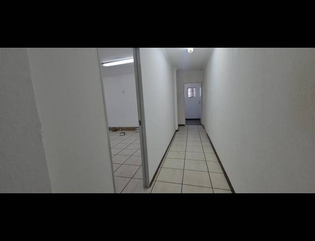 INDUSTRIAL PROPERTY TO RENT IN HALFWAY HOUSE